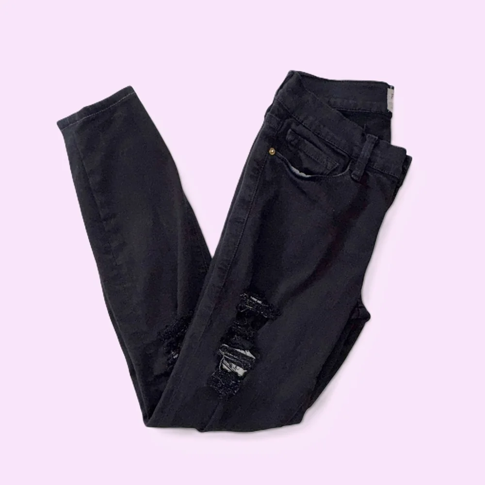 FRAME Denim Le Skinny de Jeanne Black Distressed Jeans Size 25
